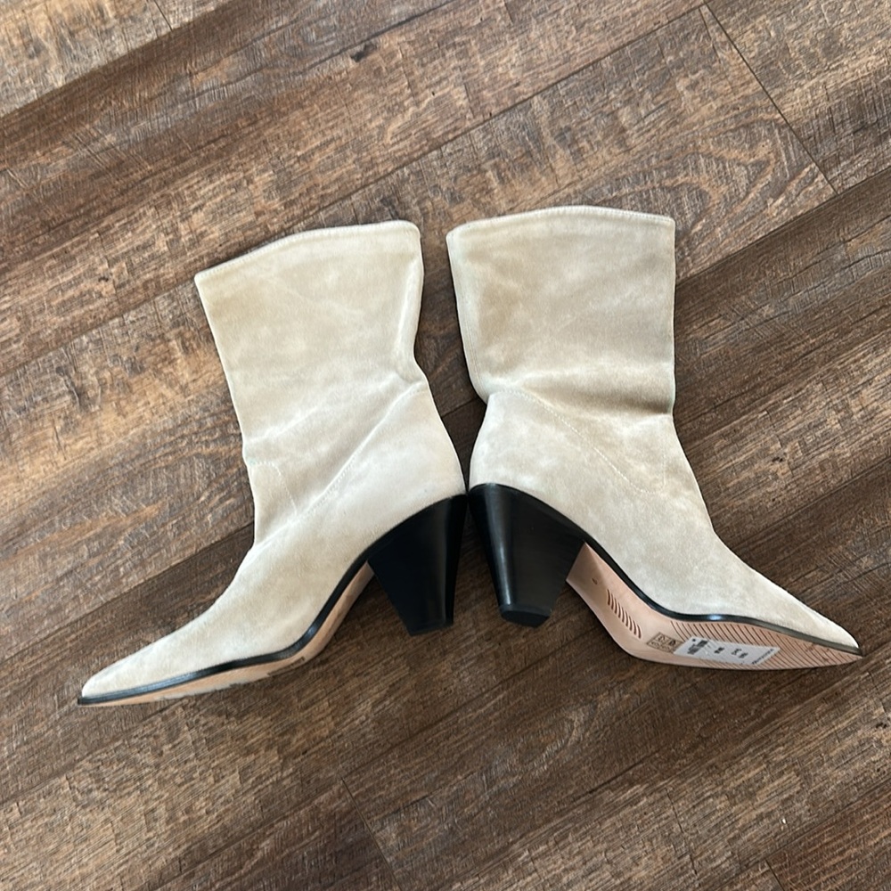 Paige Landyn Boot in Stone - Picture 6 of 16
